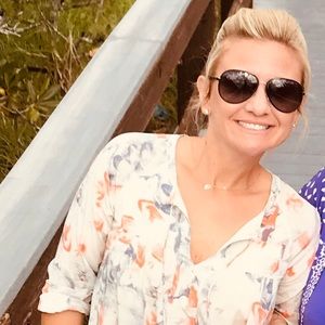 Meet your Posher, Marisa